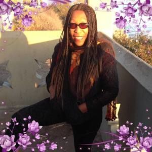 Meet your Posher, Carolyn